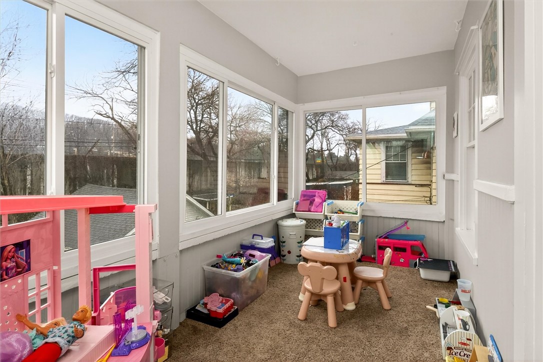 985 Harvard Street Rochester, NY 14610 - Photo 33 of 50