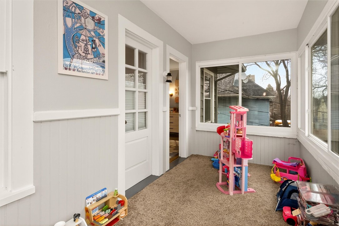 985 Harvard Street Rochester, NY 14610 - Photo 34 of 50