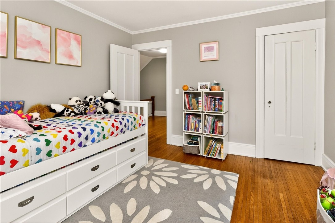985 Harvard Street Rochester, NY 14610 - Photo 37 of 50