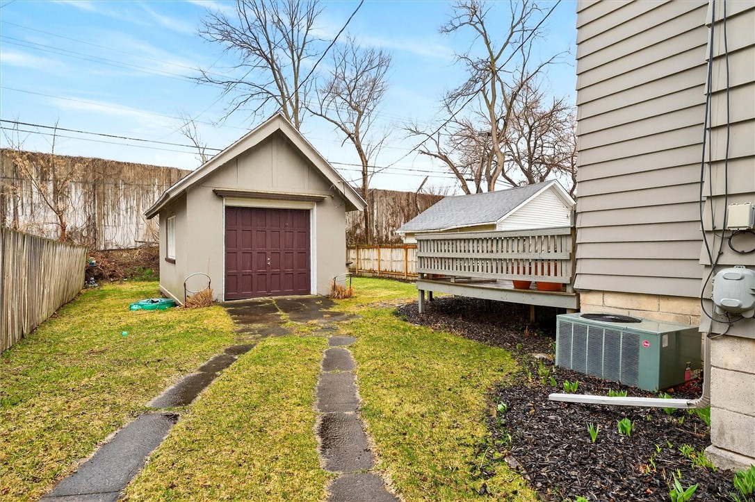 985 Harvard Street Rochester, NY 14610 - Photo 47 of 50