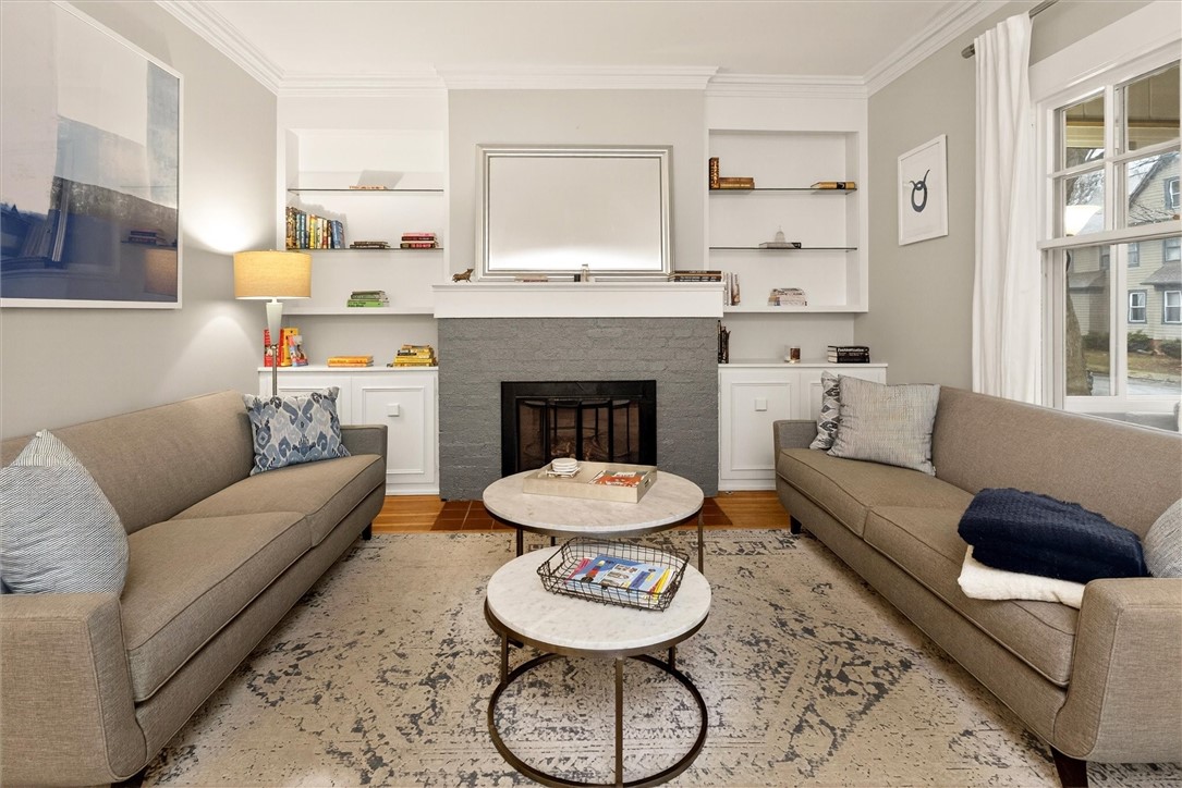 985 Harvard Street Rochester, NY 14610 - Photo 8 of 50