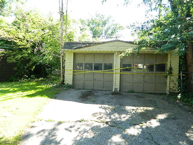 3549 Normandy Road Cleveland, OH 44120 - Photo 3 of 15 Gallery Image 3