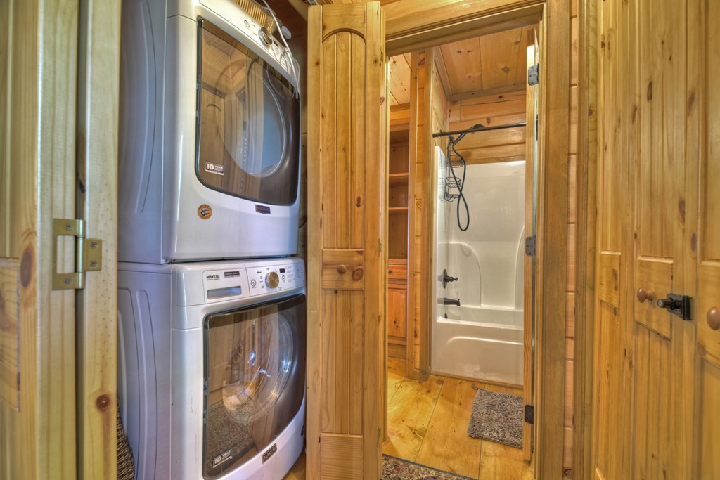 783 North Moreland Drive North Blue Ridge, GA 30513 - Photo 44 of 54 a bathroom with a sink a mirror and shower