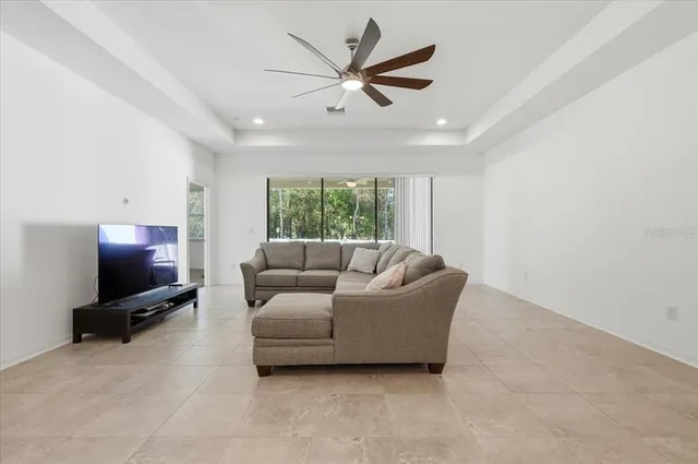 $2,500 | 4130 Solamor Street, Lakeland, FL 33810