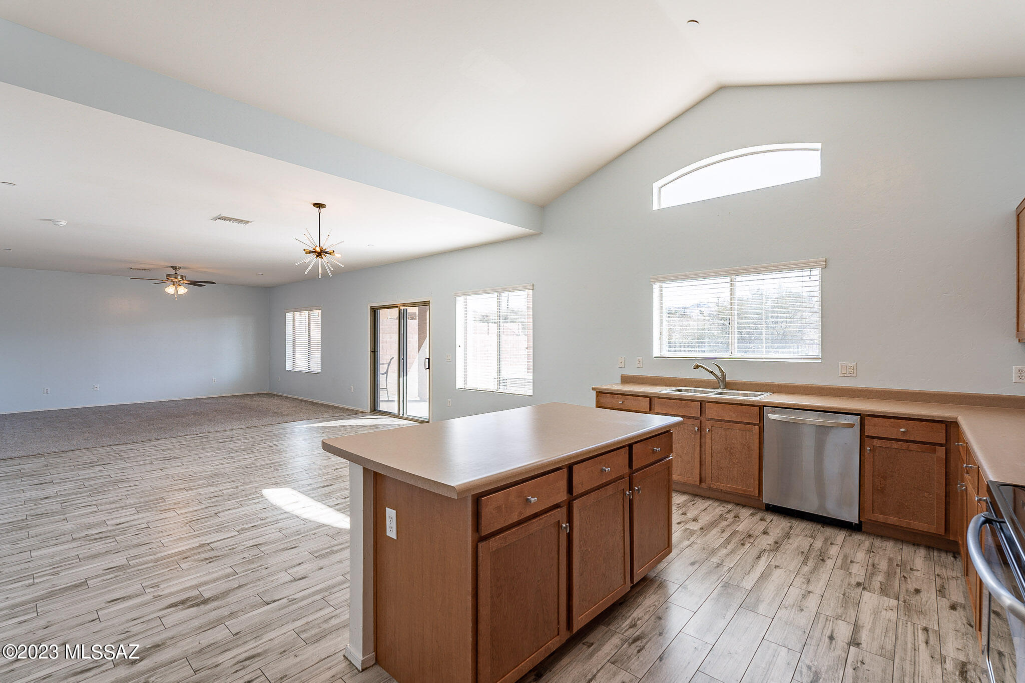 139 West Cheevers Street Vail, AZ 85641 - Photo 11 of 29