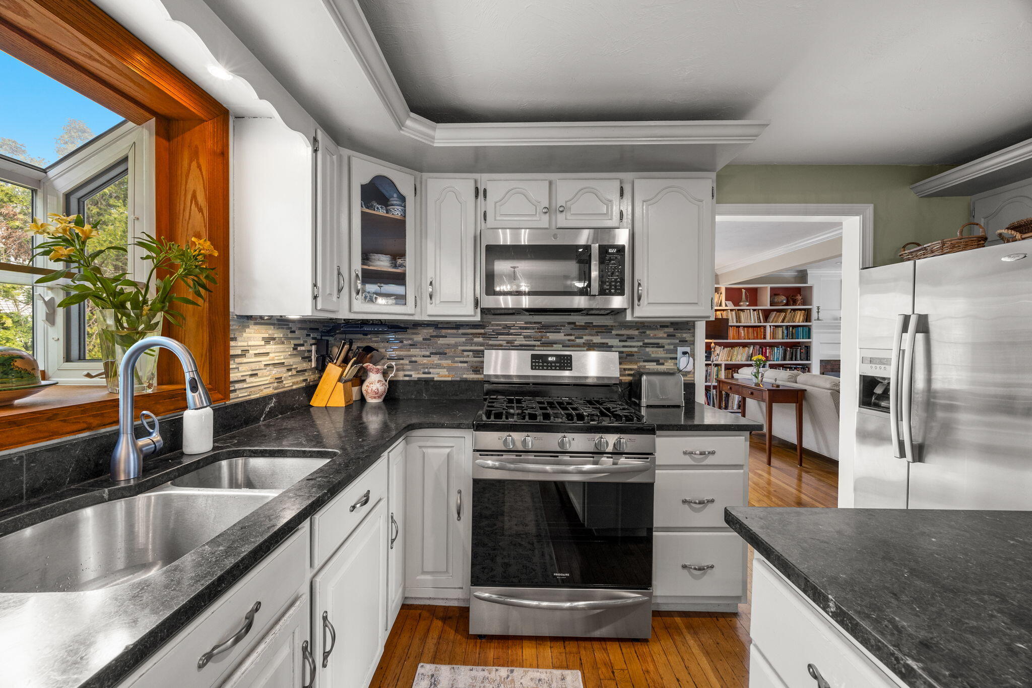 1120 Shore Road Pocasset, MA 02559 - Photo 33 of 93 27-web-or-mls-1120-shore-rd