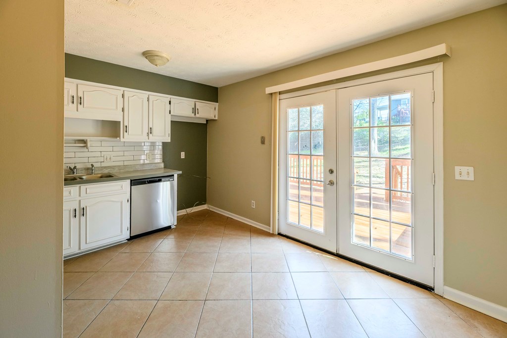 4923 Sterling Ridge Court Columbus, GA 31909 - Photo 8 of 21 Gallery Image 8