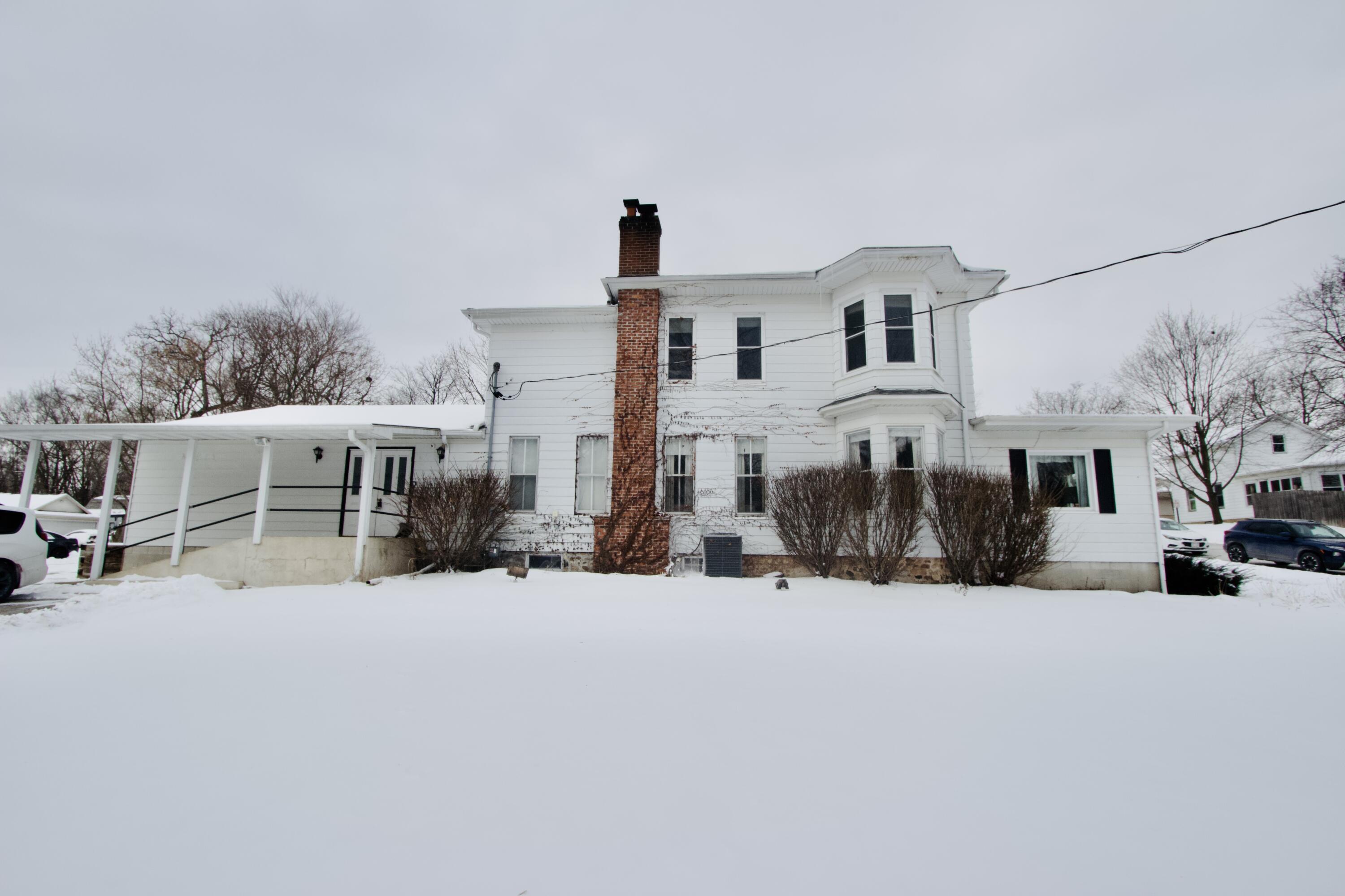103 West Eagle Street Eagle, WI 53119 - Photo 18 of 31 side
