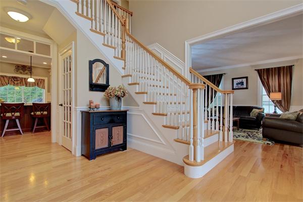 44 Connelly Hill Road Hopkinton, MA 01748 - Photo 5 of 30 Gallery Image 5