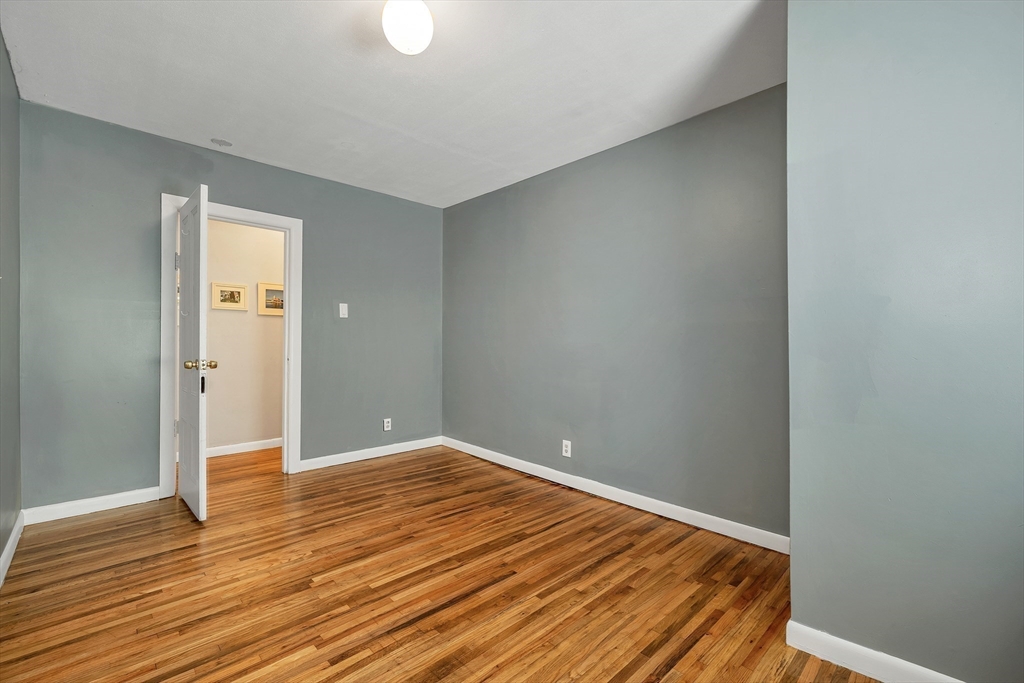 14 Frances Hill Road Westford, MA 01886 - Photo 17 of 32