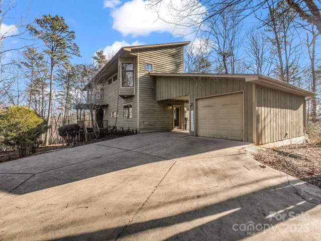 $640,000 | 171 Wilson Court, Lake Lure, NC 28746