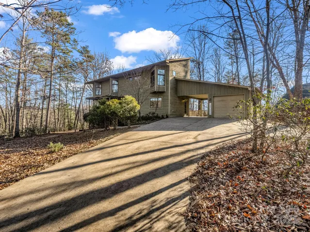 $640,000 | 171 Wilson Court, Lake Lure, NC 28746