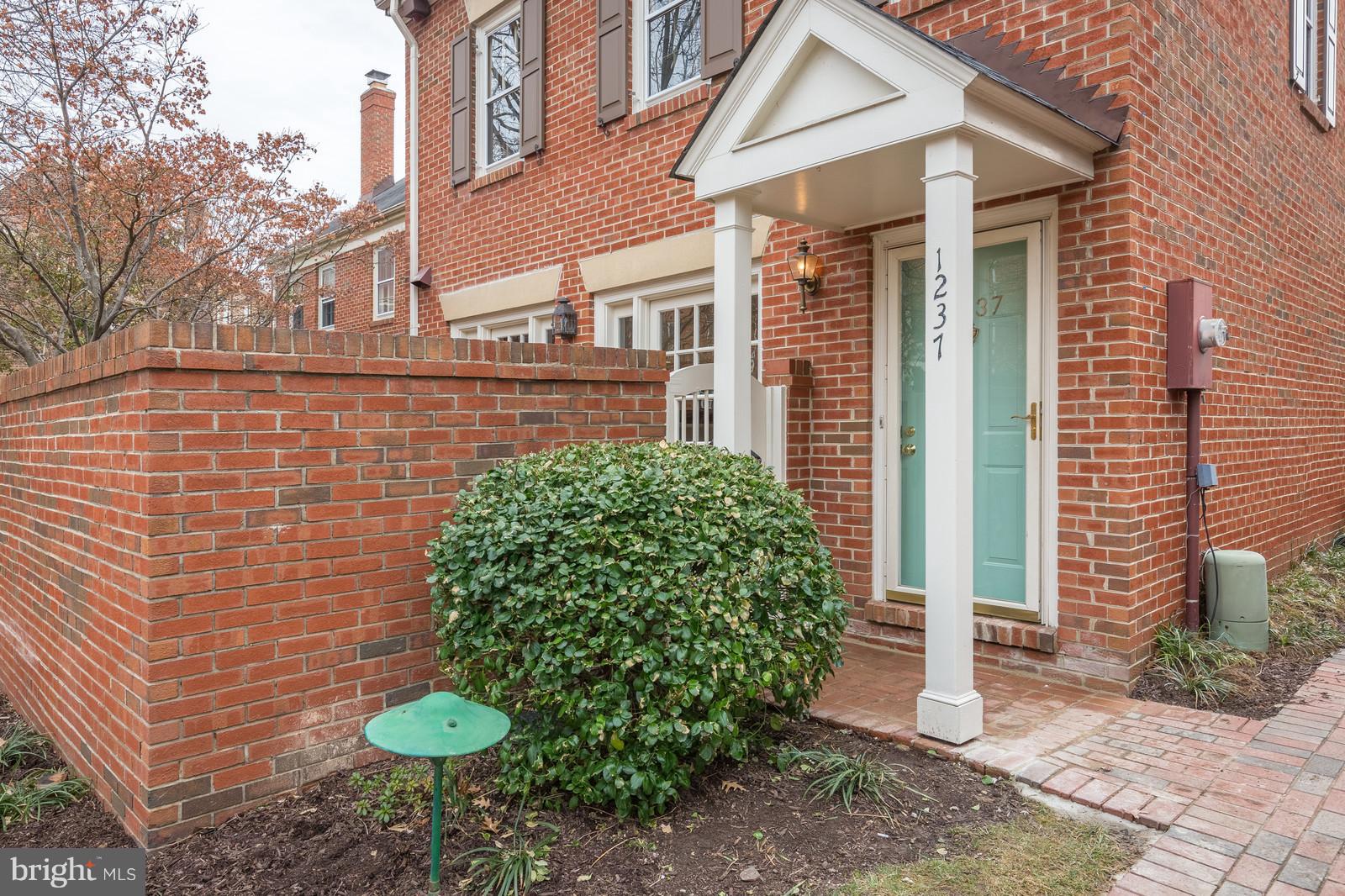 1237 Portner Road Alexandria, VA 22314 - Photo 2 of 17 a view of a backyard with plants
