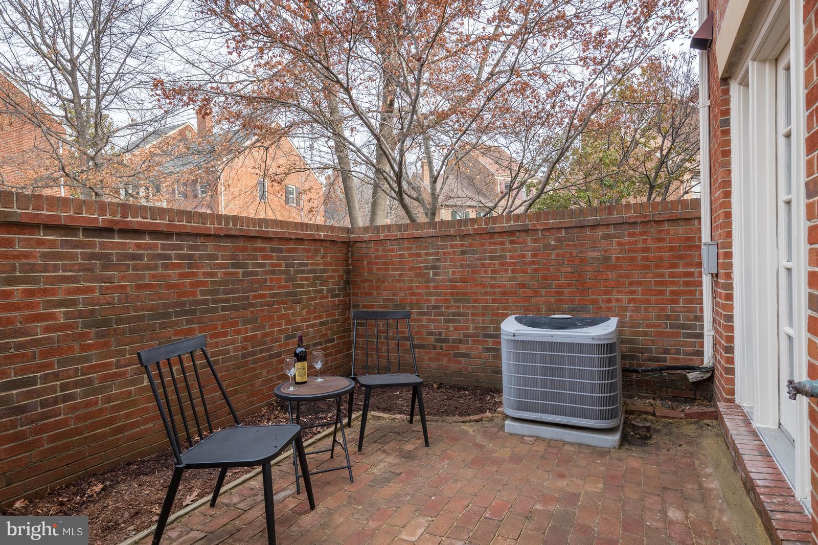 1237 Portner Road Alexandria, VA 22314 - Photo 7 of 17 a view of outdoor seating area with furniture