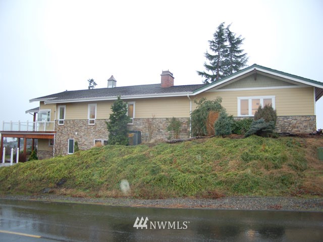 8254 Comox Road Birch Bay, WA 98230 - Photo 3 of 15 Gallery Image 3