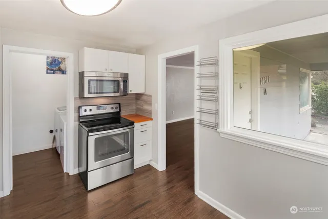 $739,999 | 14516 Dayton Avenue North, Shoreline, WA 98133