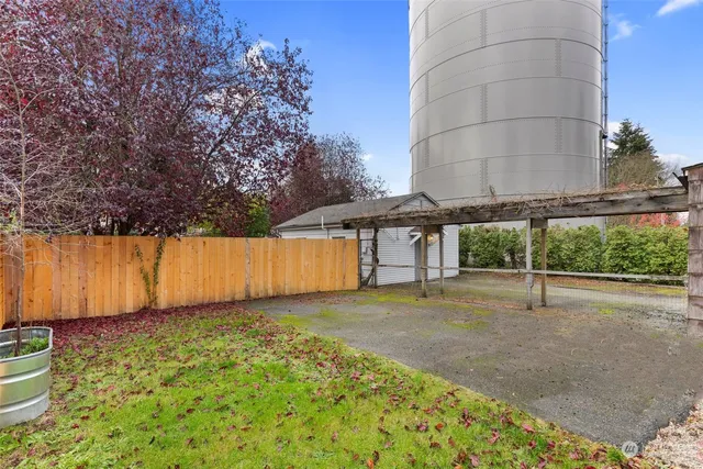 $739,999 | 14516 Dayton Avenue North, Shoreline, WA 98133