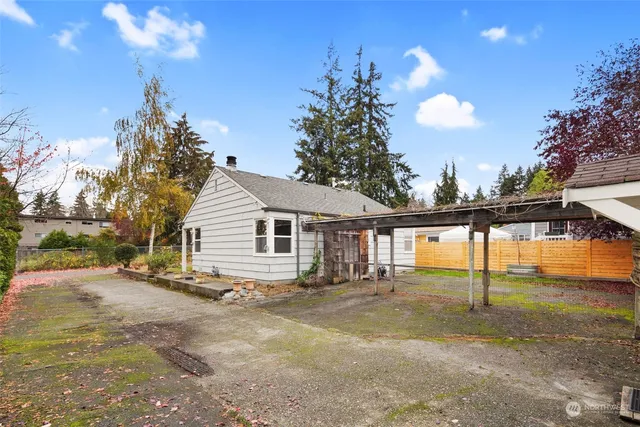 $739,999 | 14516 Dayton Avenue North, Shoreline, WA 98133