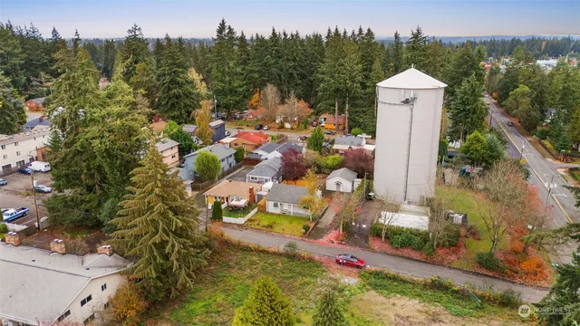 $739,999 | 14516 Dayton Avenue North, Shoreline, WA 98133