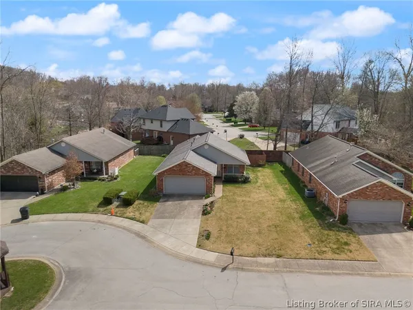 $225,000 | 4222 Treesdale Drive, Sellersburg, IN 47172