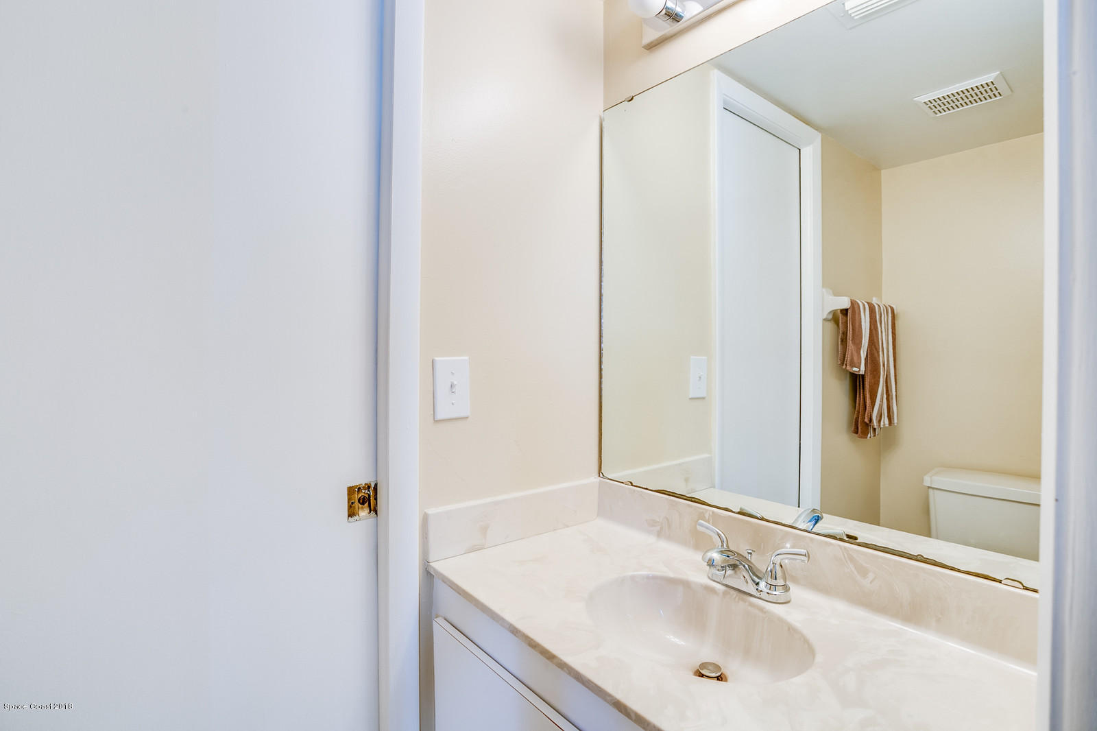 735 Ridge Club Drive, Unit 69 Melbourne, FL 32934 - Photo 14 of 22 19_RidgeClubDrive0105_mls