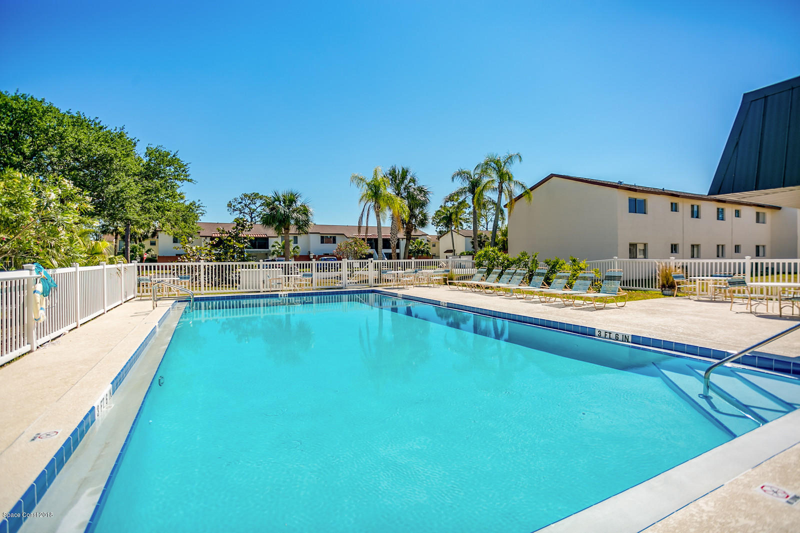 735 Ridge Club Drive, Unit 69 Melbourne, FL 32934 - Photo 20 of 22 20_RidgeClubDrive0110_mls