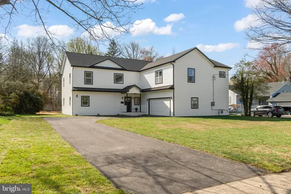 $950,000 | 32 Wagon Bridge Run, Moorestown, NJ 08057