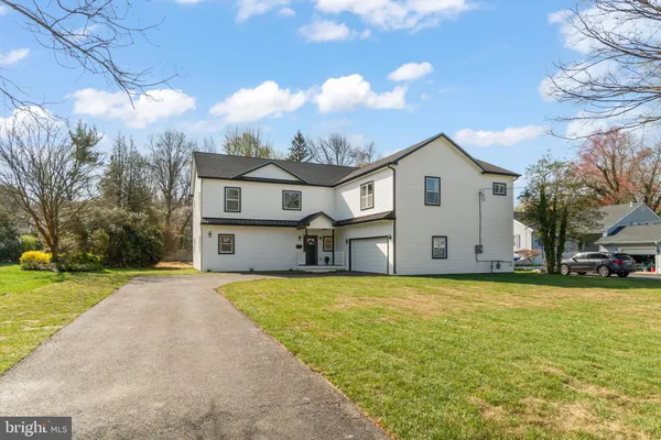 $950,000 | 32 Wagon Bridge Run, Moorestown, NJ 08057