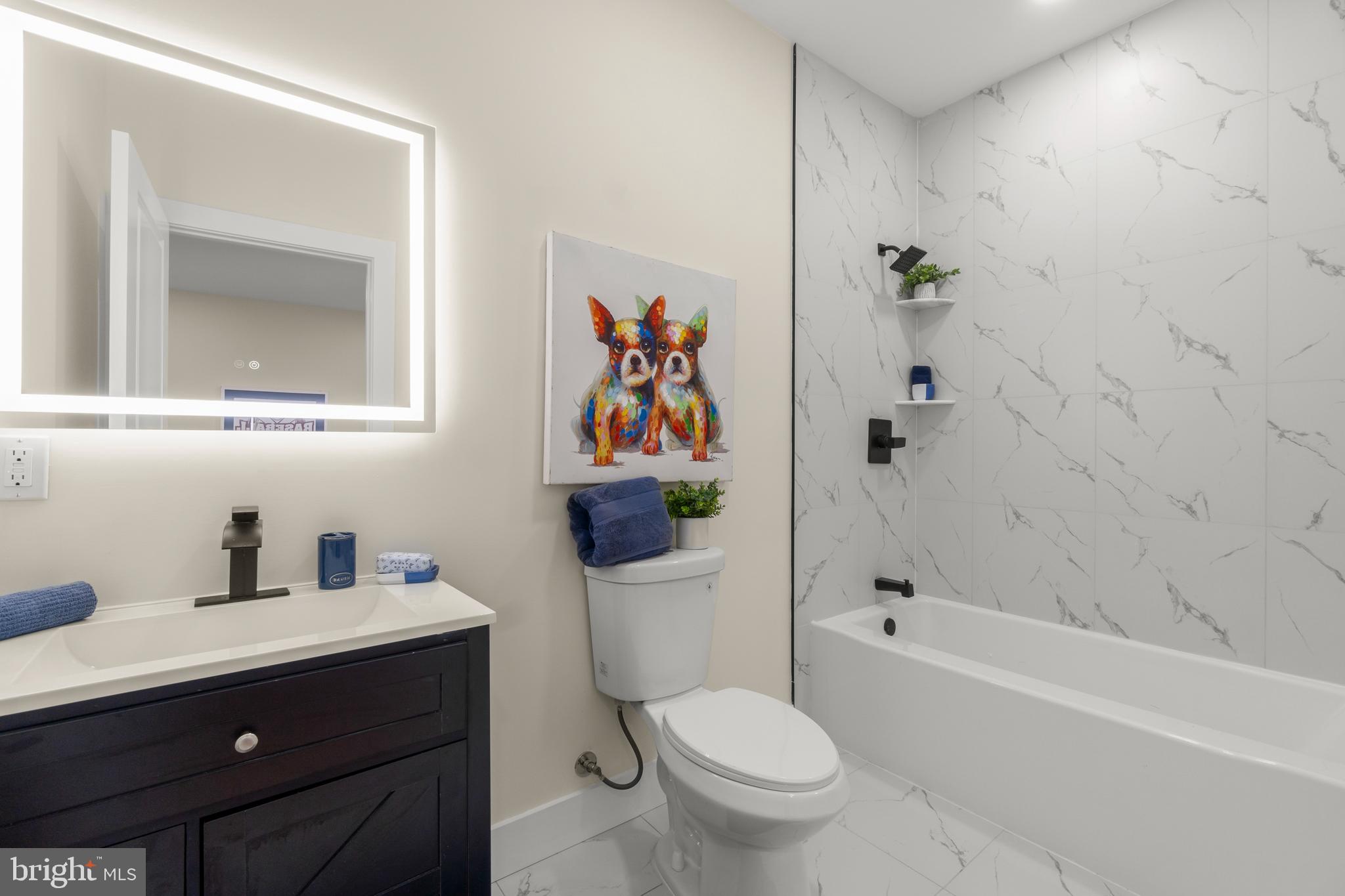 32 Wagon Bridge Run Moorestown, NJ 08057 - Photo 34 of 41 a bathroom with a sink a toilet and a bathtub