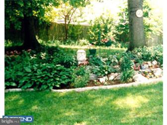 524 Delvale Road Yardley, PA 19067 - Photo 11 of 12 Exterior Back