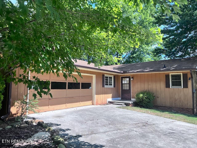 223 Saligugi Circle Loudon, TN 37774 - Photo 1 of 30 unnamed (61)