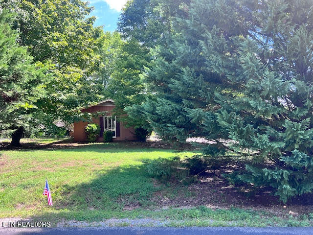 223 Saligugi Circle Loudon, TN 37774 - Photo 2 of 30 unnamed (2)