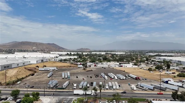 $6,550,000 | 815 Agua Mansa Road, Jurupa Valley, CA 92509