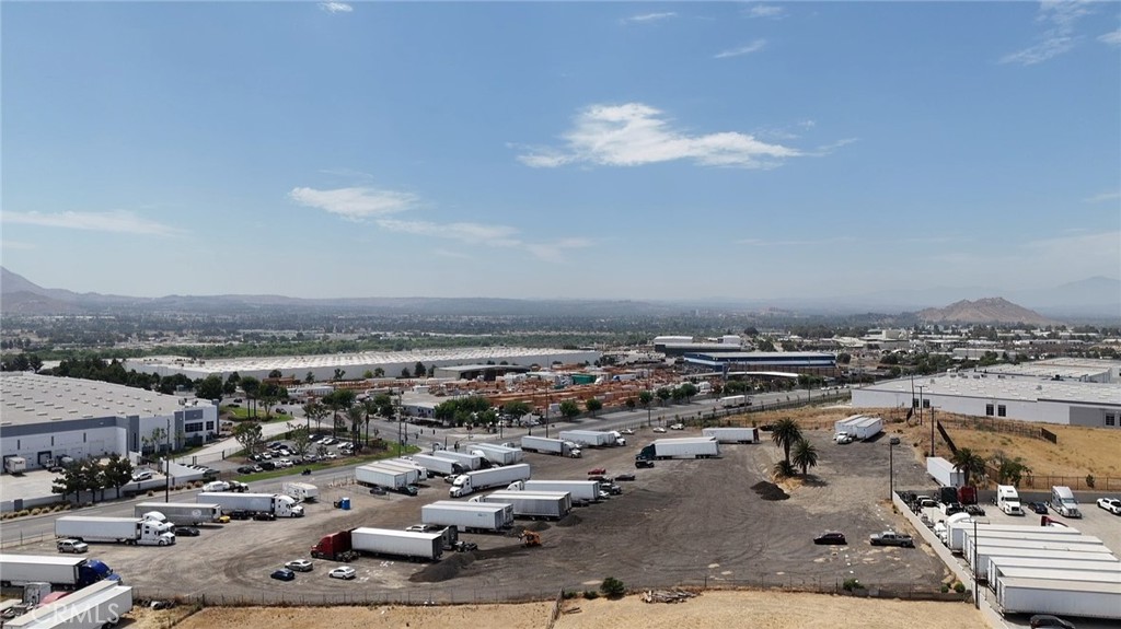 815 Agua Mansa Road Jurupa Valley, CA 92509 - Photo 12 of 22