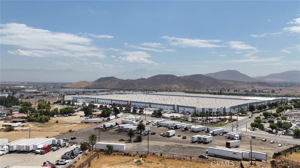 815 Agua Mansa Road Jurupa Valley, CA 92509 - Photo 16 of 22