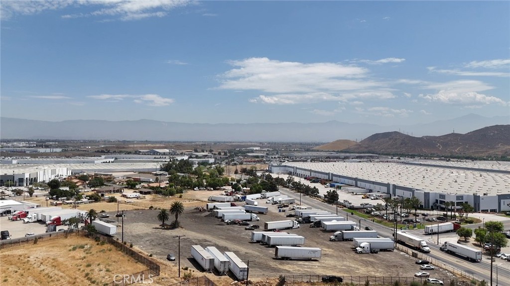 815 Agua Mansa Road Jurupa Valley, CA 92509 - Photo 17 of 22