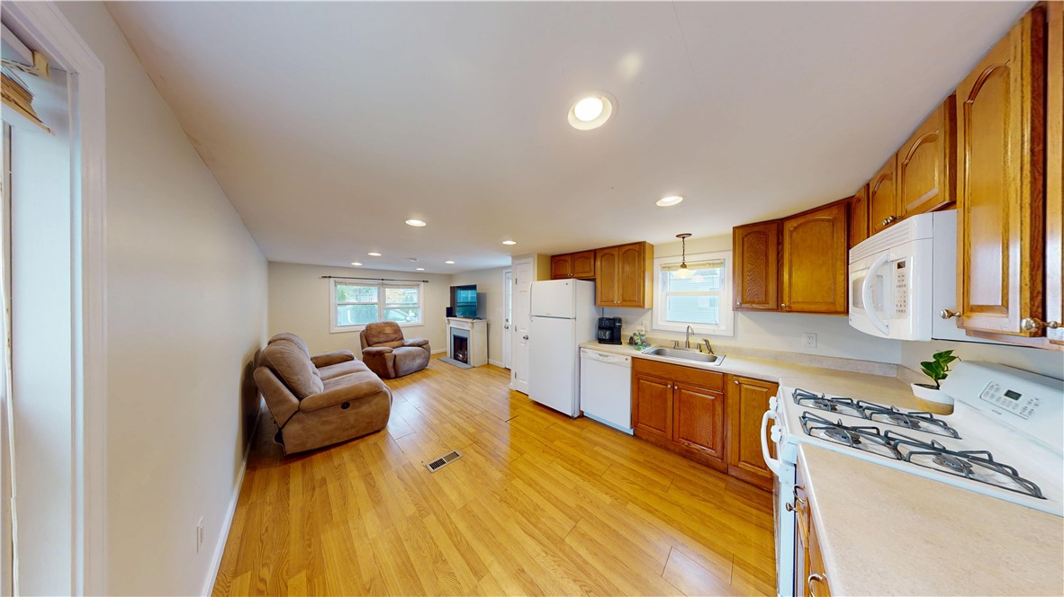 14 Krzak Road North Kingstown, RI 02852 - Photo 23 of 37