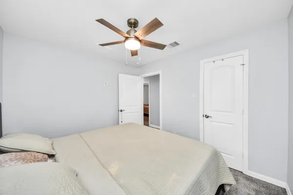 $1,900 | 834 Ellington Street, Houston, TX 77088