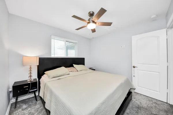$1,900 | 834 Ellington Street, Houston, TX 77088