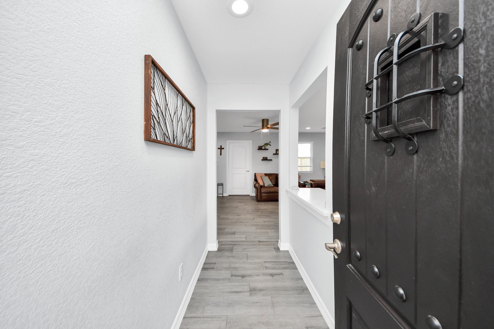 834 Ellington Street Houston, TX 77088 - Photo 4 of 37