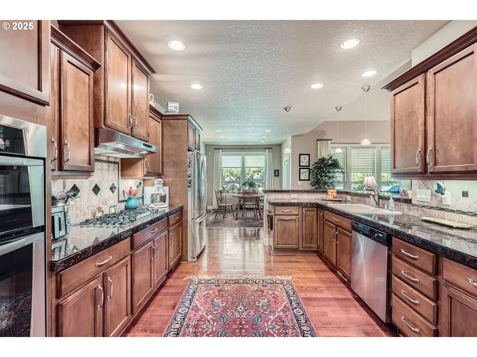 1114 South 6th Way Ridgefield, WA 98642 - Photo 15 of 31 Kitchen