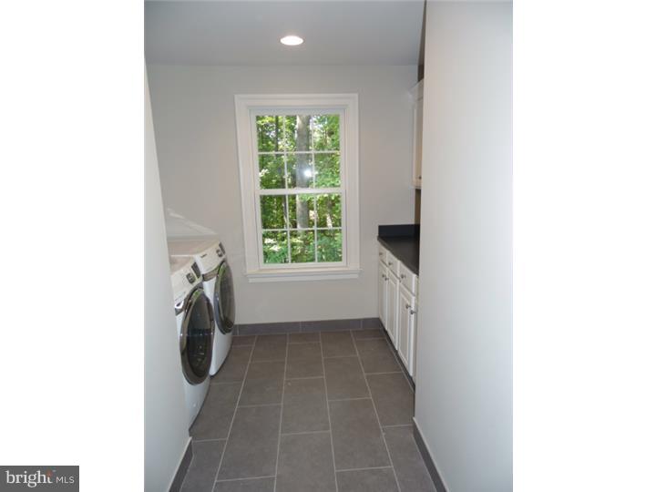 686 Valley View Lane Wayne, PA 19087 - Photo 14 of 21
