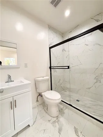 $1,690 | 6432 Farralone Avenue, Woodland Hills, CA 91303