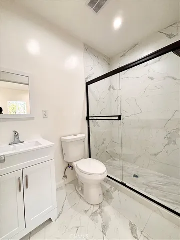 $1,800 | 6432 Farralone Avenue, Woodland Hills, CA 91303