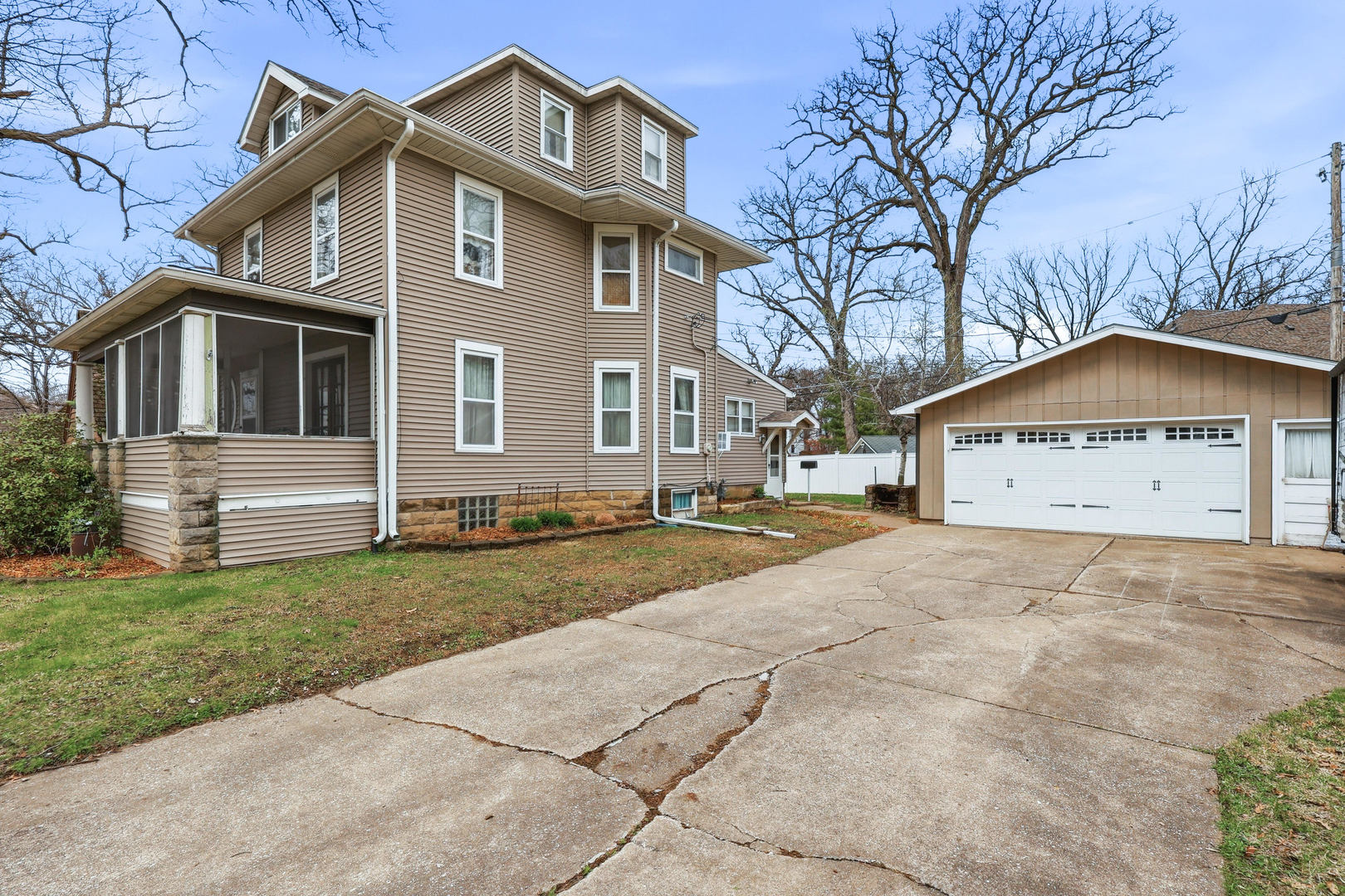 1587 34th Avenue Moline, IL 61265 - Photo 4 of 34