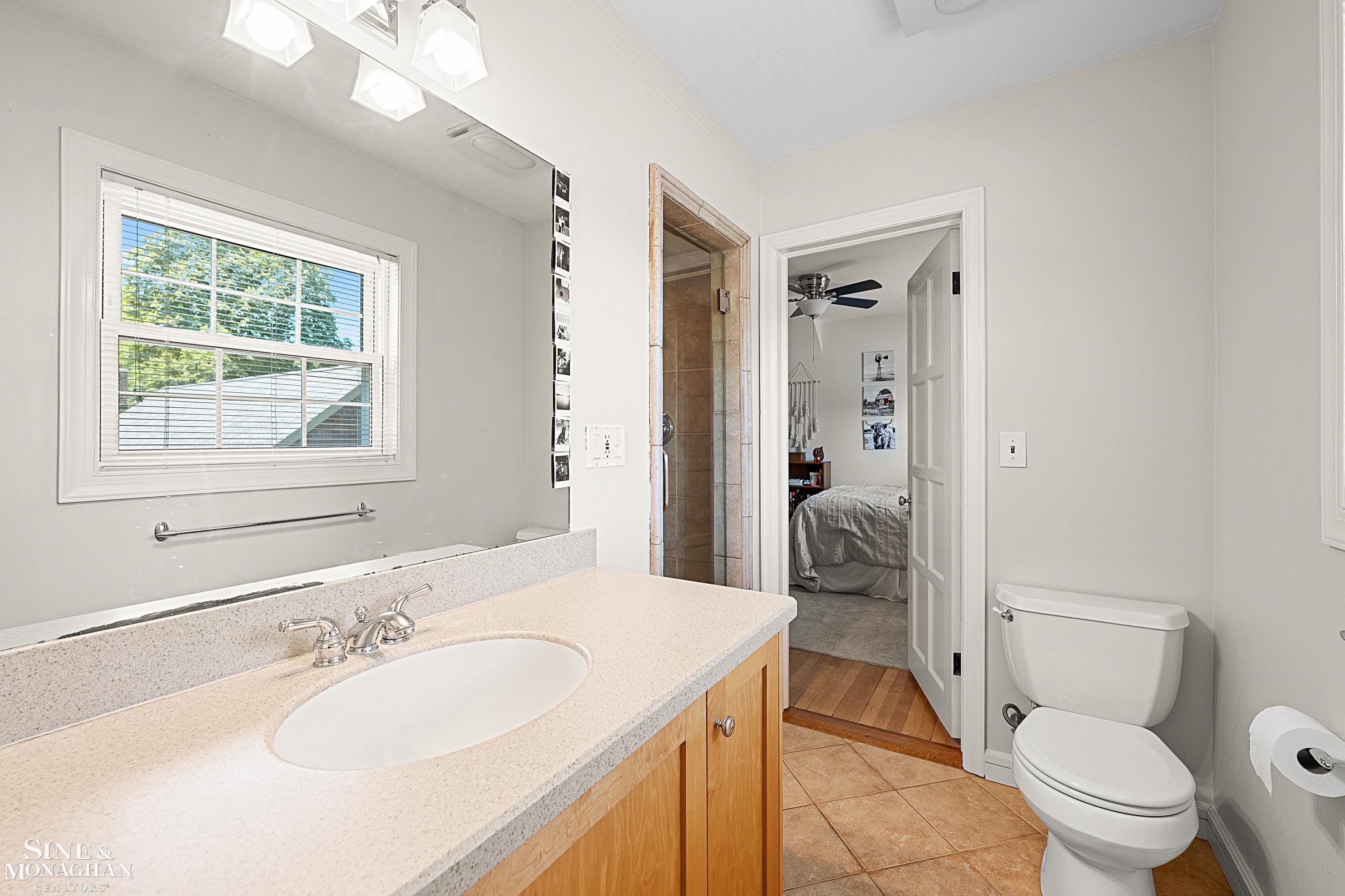 100 Roslyn Road Grosse Pointe Woods, MI 48236 - Photo 33 of 55