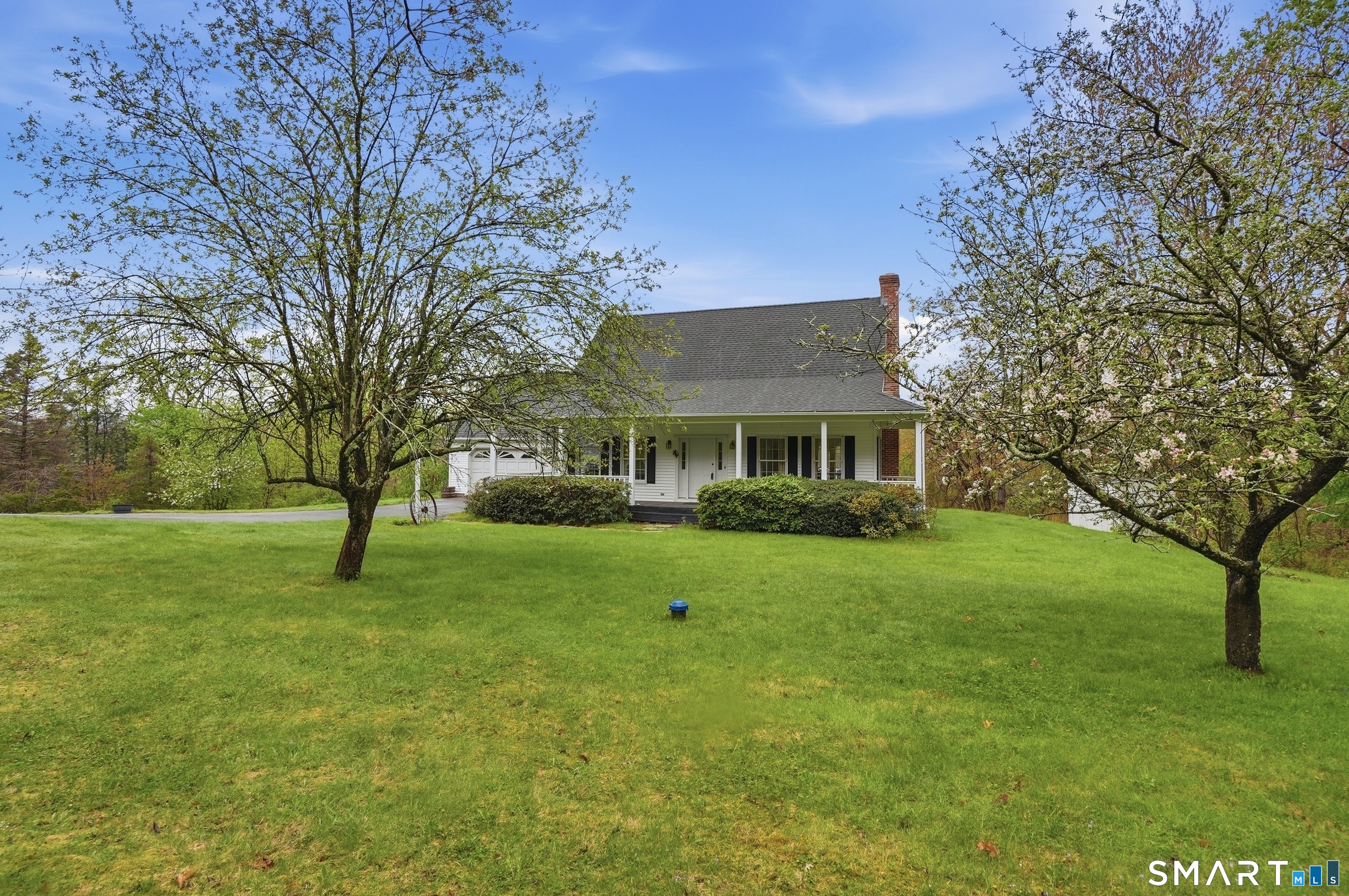 17 Minor Road Wolcott, CT 06716 - Photo 2 of 35