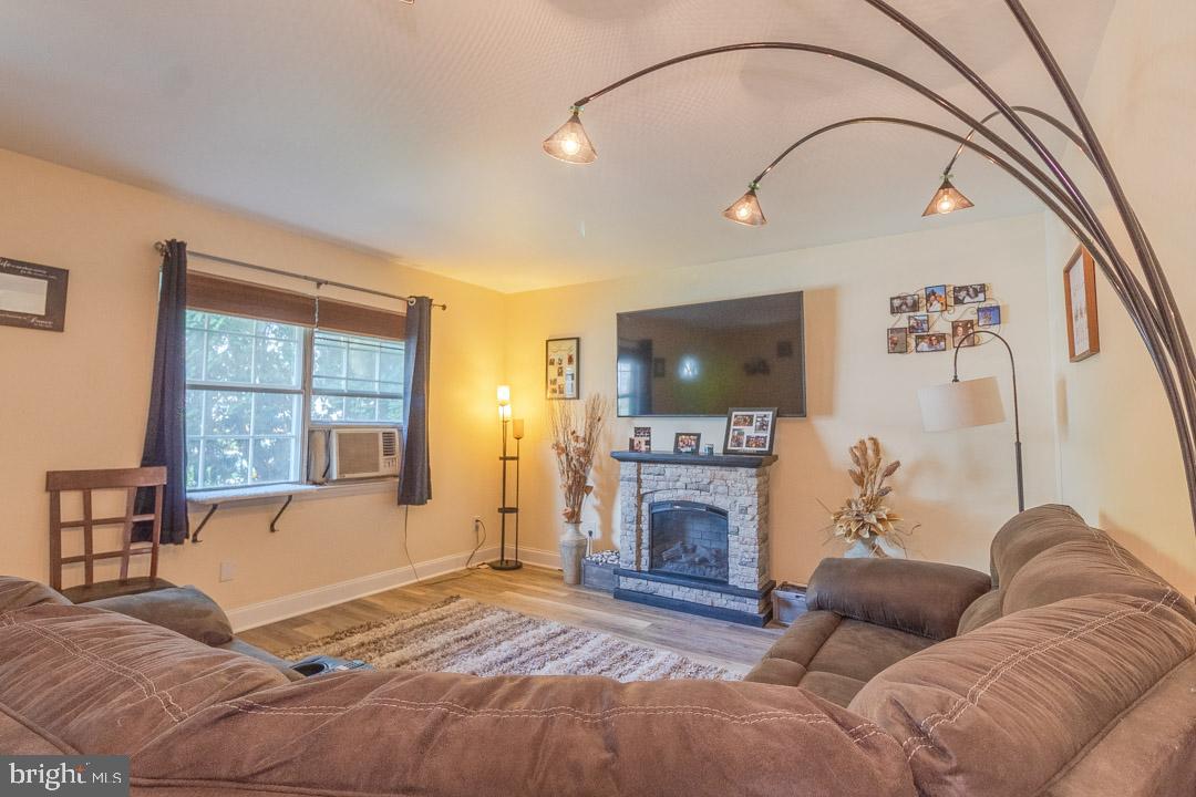 1405 Georgetown Road Middletown, PA 17057 - Photo 5 of 39 Gallery Image 5