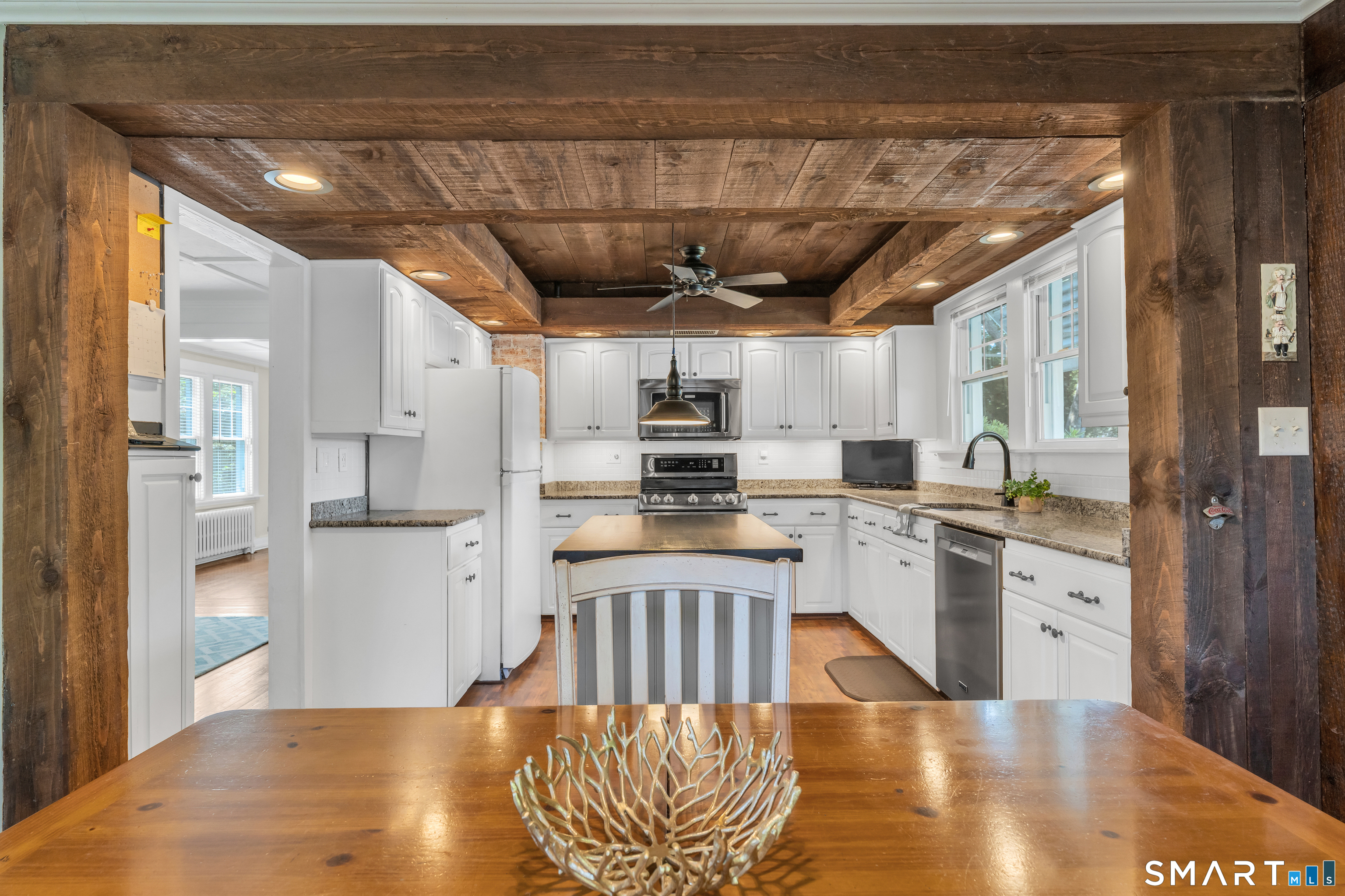 86 East Wharf Road Madison, CT 06443 - Photo 19 of 40