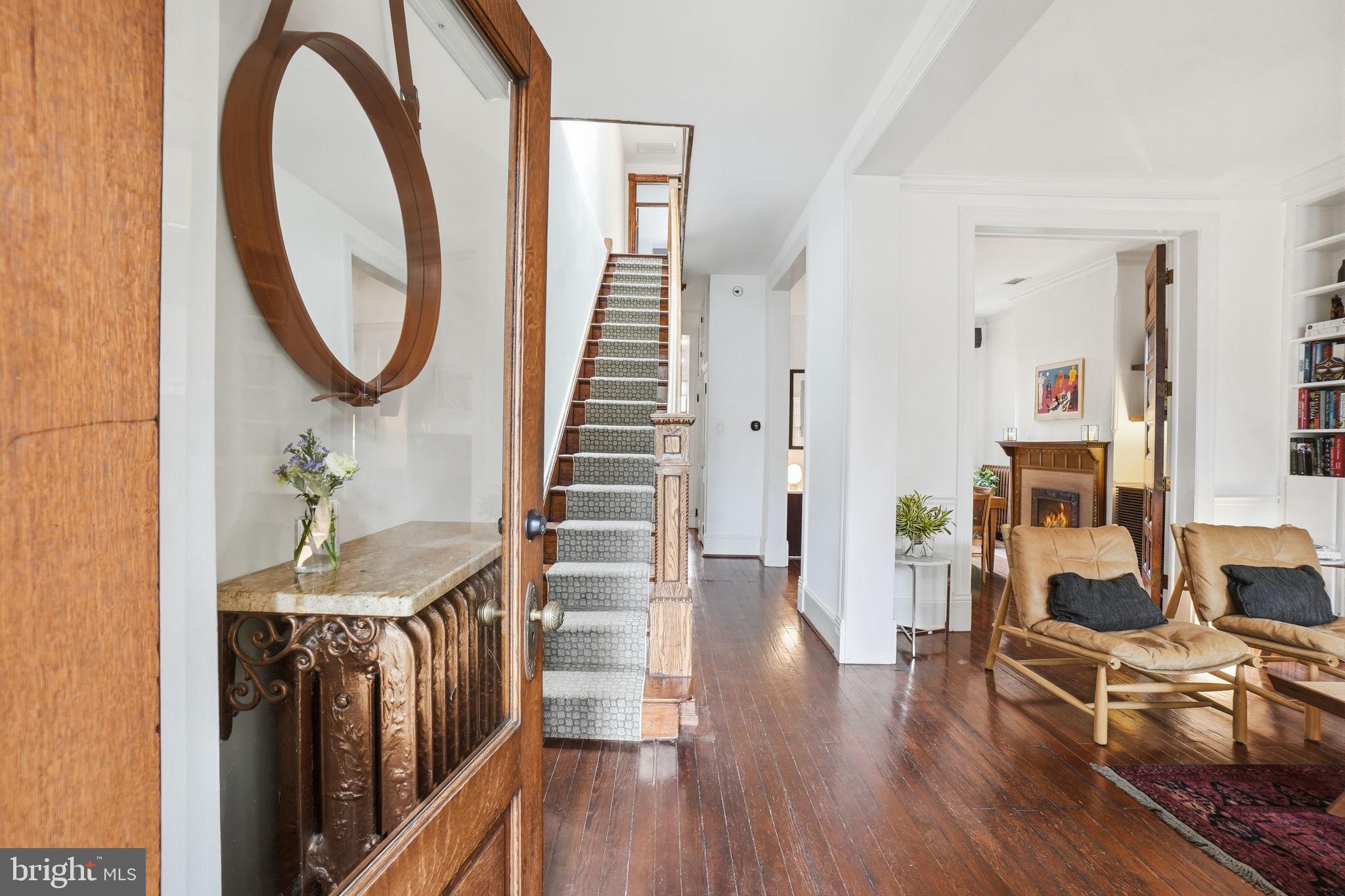 210 8th Street Southeast Washington, DC 20003 - Photo 5 of 43